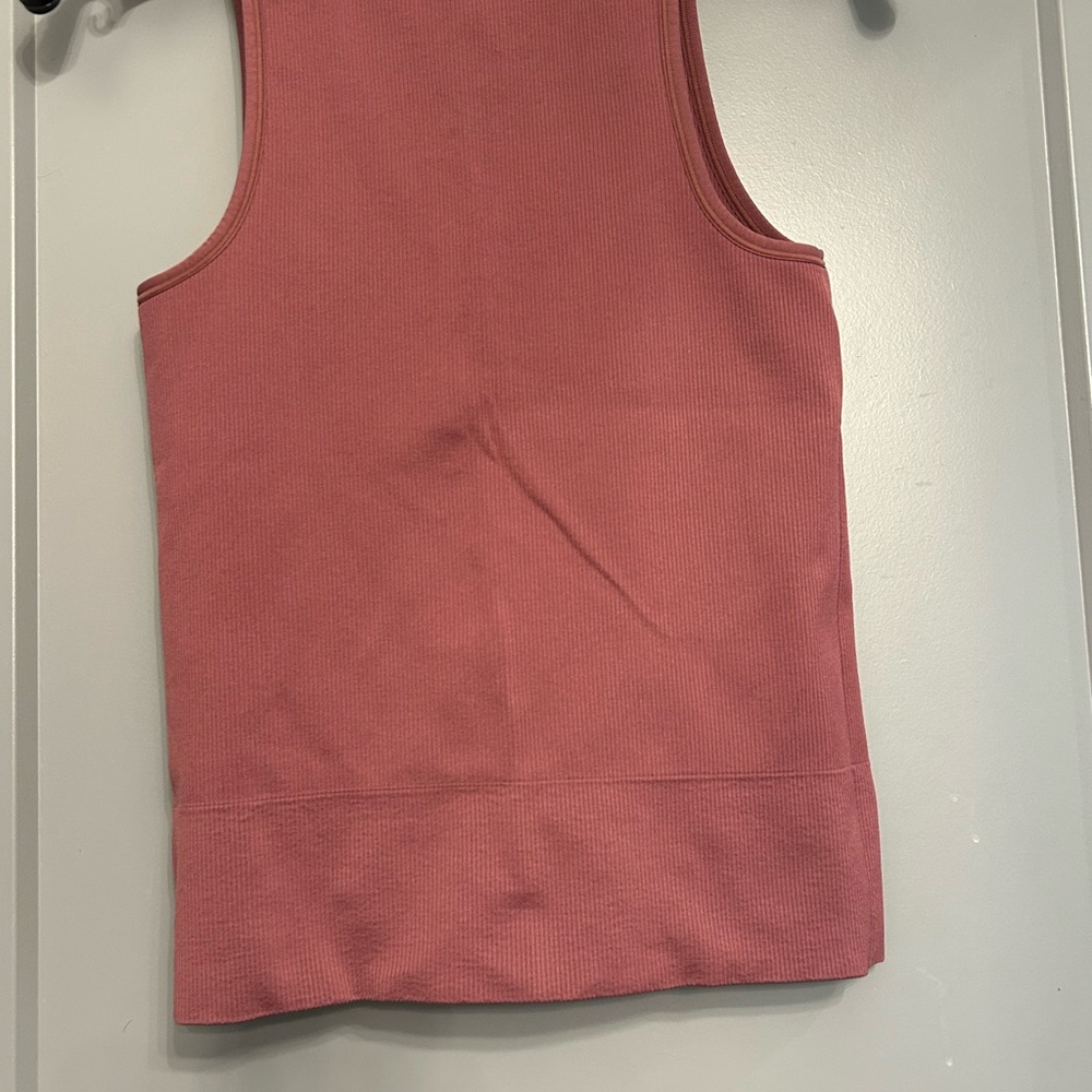 Athleta Signature V-Neck Ribbed Tank - Picture 2 of 2
